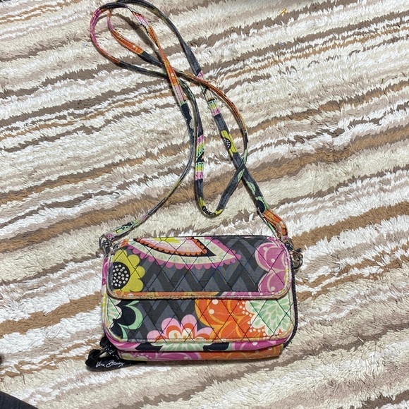 Vera Bradley Handbags - Vera Bradley crossbody purses​​​